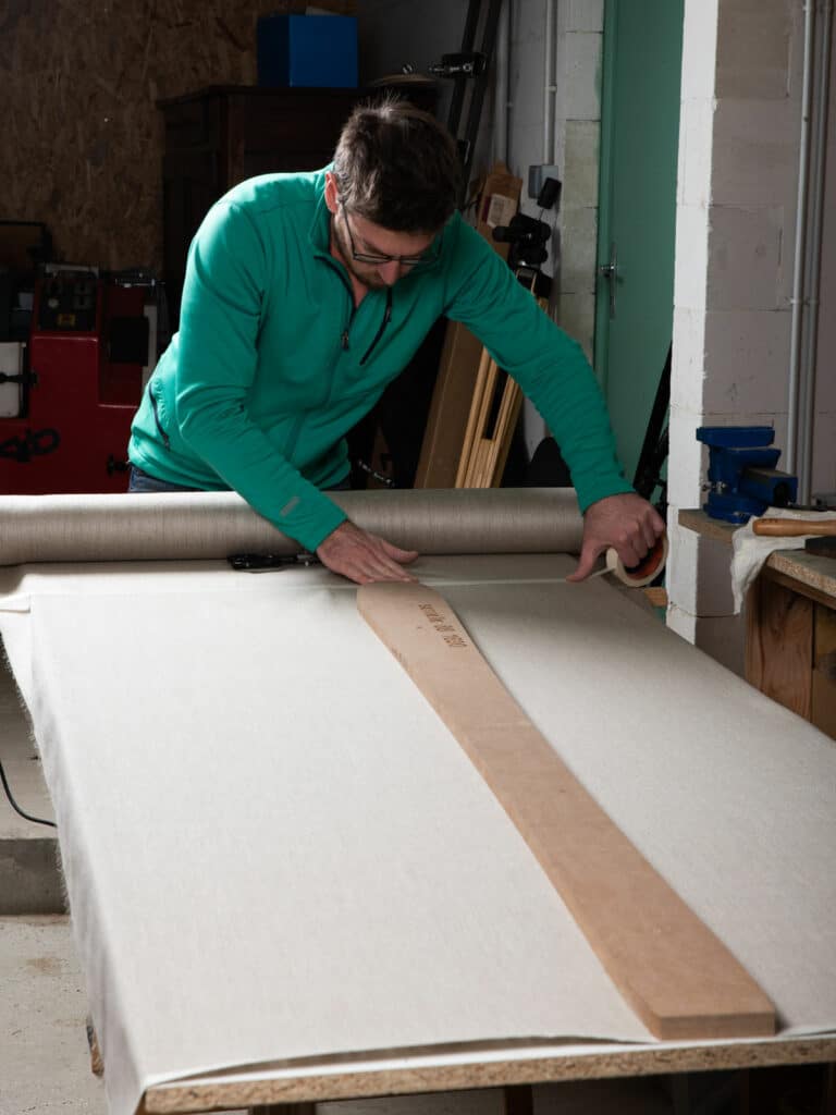 Utilisation de la fibre de verre pour la fabrication des skis en bois